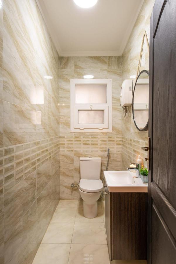 The 2Bdr Compelling Condo 5 Min To Cai Airport Kairo Bagian luar foto